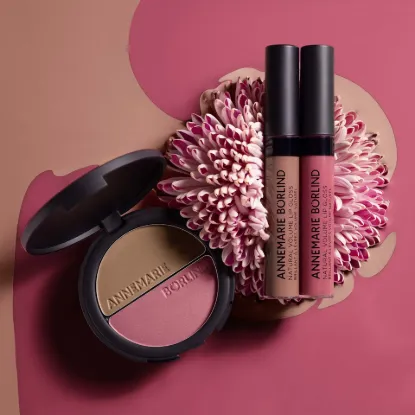 ANNEMARIE BÖRLIND NATURAL VOLUME LIP GLOSS SNUGGLE BERRY